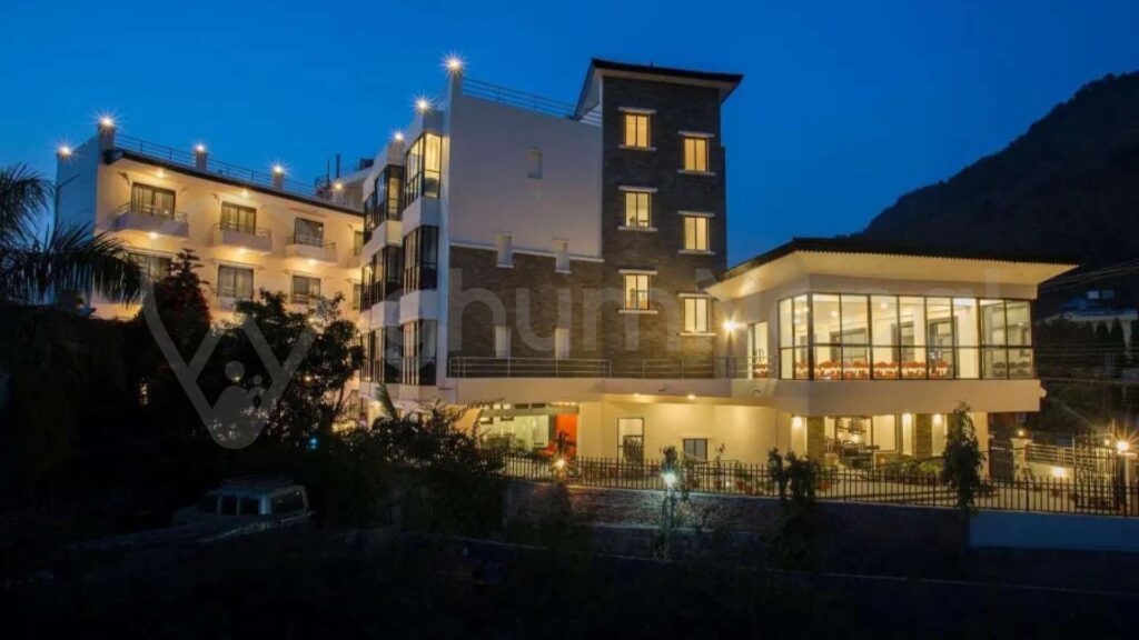 best hotels to book in pokhara nepal